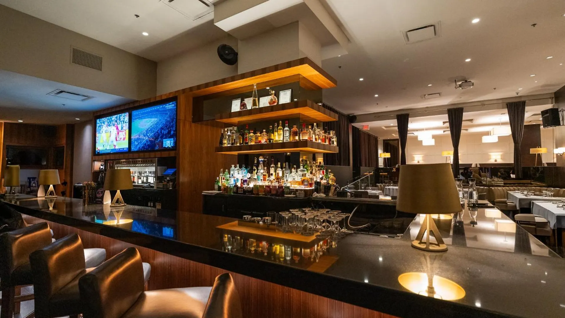 Century Plaza Hotel Vancouver