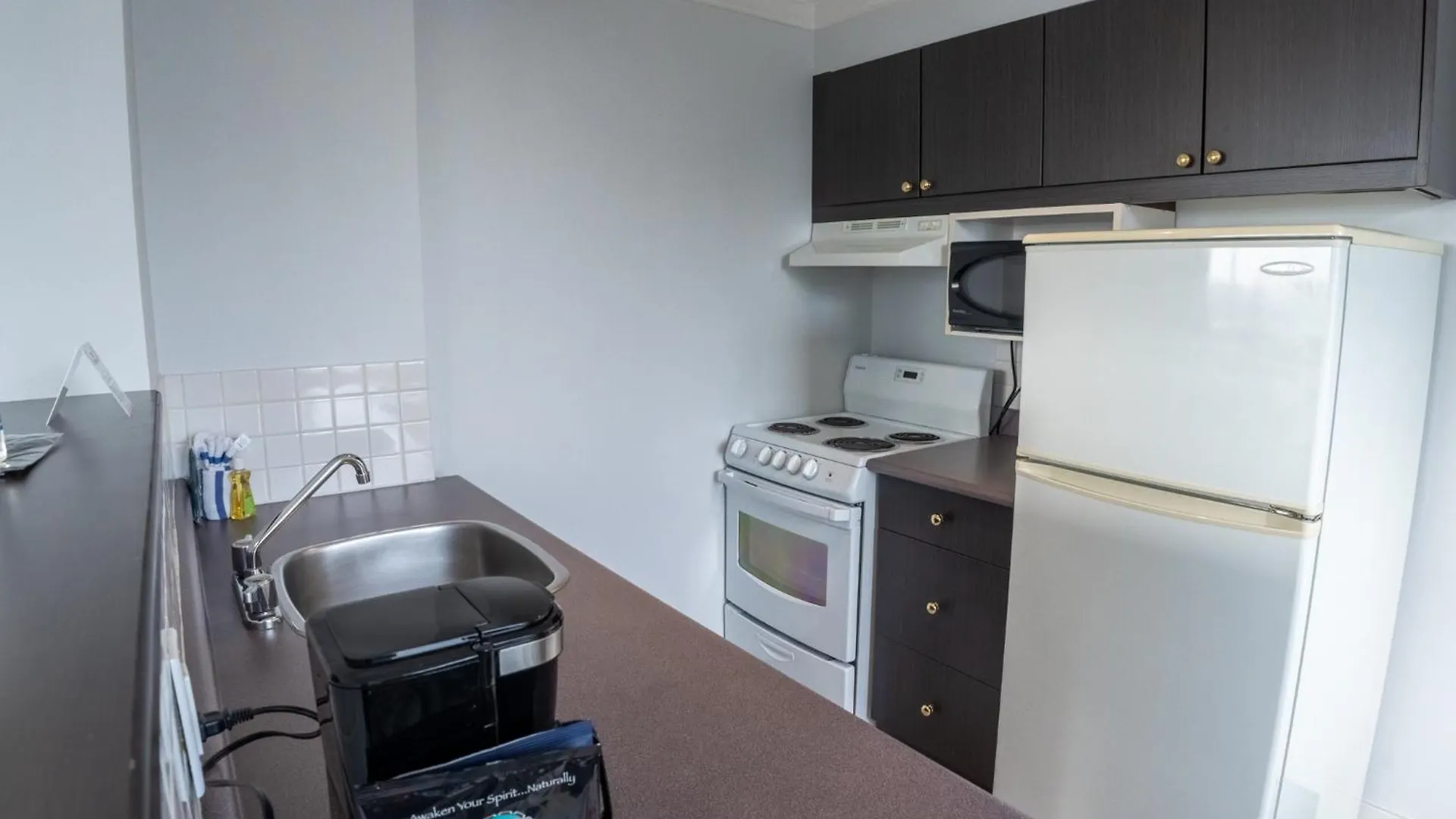 Century Plaza Hotel Vancouver